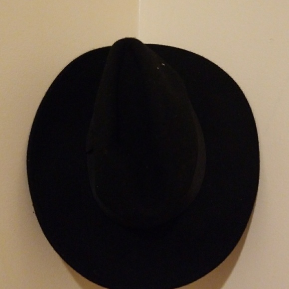 hat - Picture 4 of 4